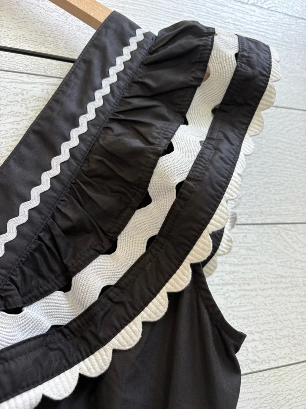 ENTRO Ric Rac Ruffle Mini Dress Black White Size Large NWT - Picture 11 of 15